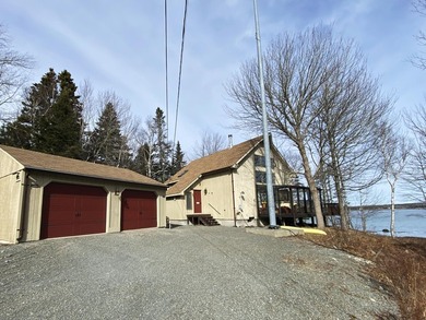 Spectacular & private location with deep water frontage! Turnkey - photo 49