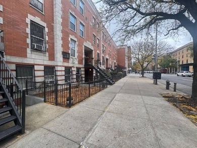 This is a great opportunity for someone to renovate and fulfill - photo 3
