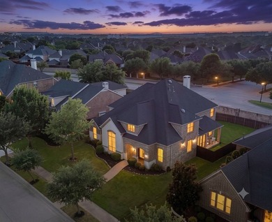 Welcome to this beautiful, gorgeous, elegantly updated residence - photo 1