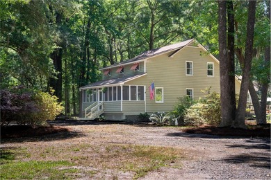 Welcome to 2627 Starfish Drive, a beautifully situated home on - photo 2