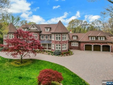 Welcome to an exceptional newly gut-renovated stone colonial - photo 3