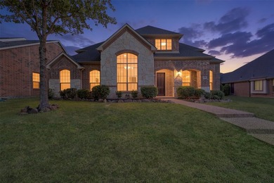 Welcome to this beautiful, gorgeous, elegantly updated residence - photo 3