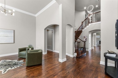 Welcome to this beautiful, gorgeous, elegantly updated residence - photo 6