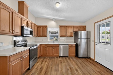 Discover Florida living at it's best in this FABULOUS, partially - photo 5