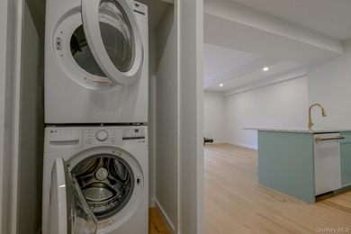 Welcome to The Villas-29 Fairway Place unit 6, Montauk NY, a gem - photo 20