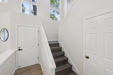 This is it! Rare end-unit townhome that lives like a - photo 31