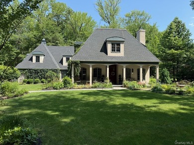 The French Ivy House is a rare and enchanting country retreat in - photo 1
