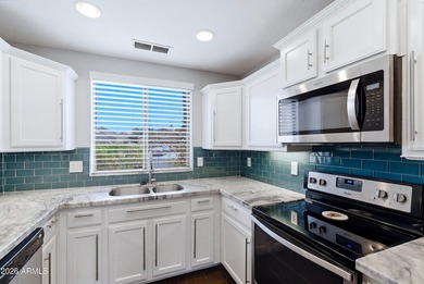 Fantastic remodeled home in the highly desirable Desert Harbor - photo 15