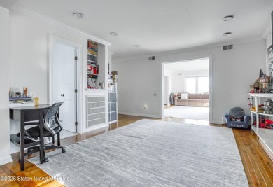 Welcome to 4 Sophia Lane - minutes from the Verrazano Bridge - photo 15