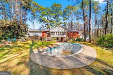 BACK ON MARKET ! No fault of seller !!Location! Brick ranch with - photo 6