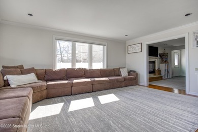 Welcome to 4 Sophia Lane - minutes from the Verrazano Bridge - photo 16