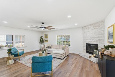 Discover this beautiful 5 bedroom, 4 bath 2 story home located - photo 17