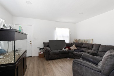 Renovated duplex with both units tenant-occupied, Each unit - photo 18