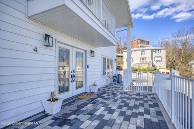 Welcome to 4 Sophia Lane - minutes from the Verrazano Bridge - photo 22