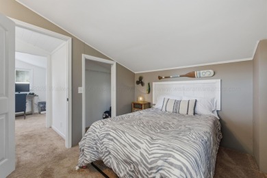 Smith Lake living at its finest! This spacious 5BR/3BA lakefront - photo 25