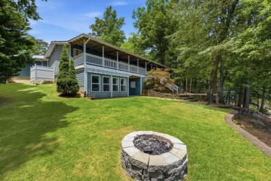 Smith Lake living at its finest! This spacious 5BR/3BA lakefront - photo 35