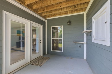 Smith Lake living at its finest! This spacious 5BR/3BA lakefront - photo 38