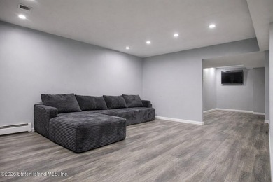 Welcome to 4 Sophia Lane - minutes from the Verrazano Bridge - photo 41