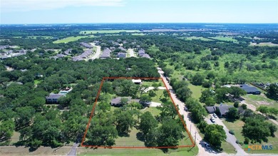 Fully Remodeled One-Story Near Lake Belton | 4BD / 2.5BA + - photo 3