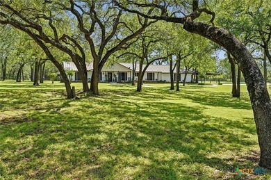 Fully Remodeled One-Story Near Lake Belton | 4BD / 2.5BA + - photo 5