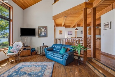 Picturesque Cabin on Fishhawk Lake. Imagine waking each morning - photo 9