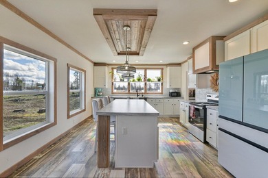 Your new waterfront home on acreage awaits! Set on 11.29 acres - photo 4