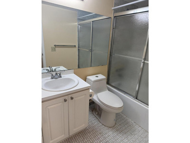 Beautiful 2-bedroom, 2-bathroom condo located in a secure, gated - photo 14