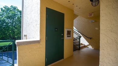 Best-priced 3 bdrm waterfront corner-unit condo available! Enjoy - photo 21