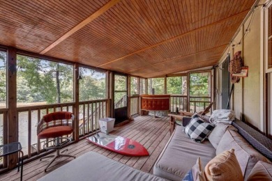 Smith Lake - A 3 bedroom and 2 bathroom rustic lake cottage just - photo 27
