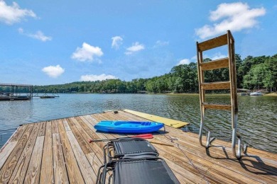 Smith Lake - A 3 bedroom and 2 bathroom rustic lake cottage just - photo 28