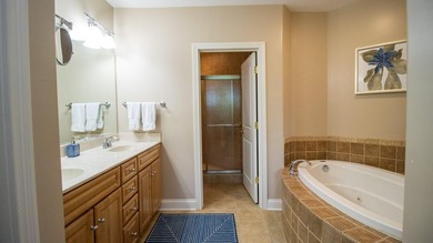 Best-priced 3 bdrm waterfront corner-unit condo available! Enjoy - photo 35