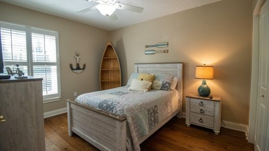 Best-priced 3 bdrm waterfront corner-unit condo available! Enjoy - photo 39