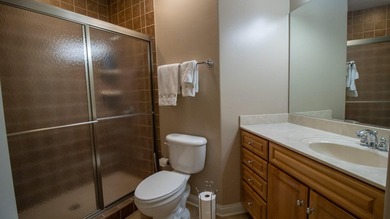 Best-priced 3 bdrm waterfront corner-unit condo available! Enjoy - photo 40