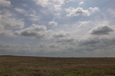 Experience the beauty and functionality of this 39.93-acre - photo 3