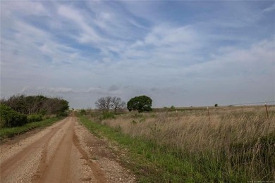 Experience the beauty and functionality of this 39.93-acre - photo 5