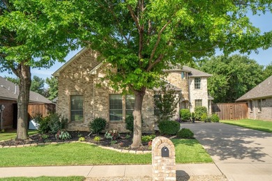 Experience the best of lake living in one of Hickory Creek's - photo 1