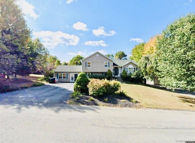 (private lake, pond, coastal) Home Sale Pending in Newburgh New York