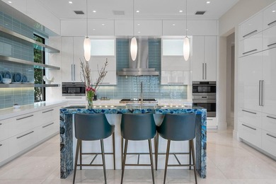 A commanding presence on Royal Palm Yacht & Country Club's Grand - photo 13