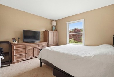 Immaculate in town ranch on a rare double lot. This beautifully - photo 14
