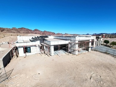 Luxury meets adventure in Havasu Riviera's prestigious Flat - photo 15