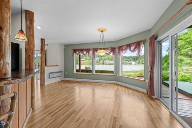 Rare, 5 bedroom, universally designed, lakefront, income - photo 17
