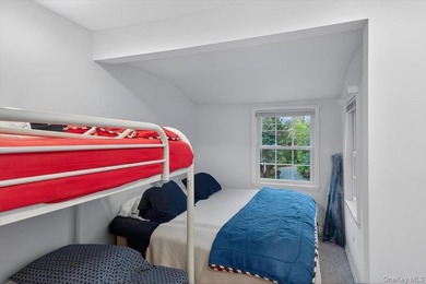 Charming cottage in walking distance to Long Beach and just - photo 9