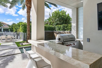 A commanding presence on Royal Palm Yacht & Country Club's Grand - photo 20
