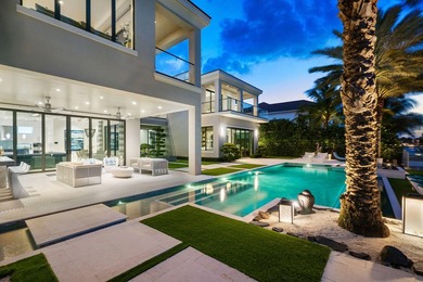 A commanding presence on Royal Palm Yacht & Country Club's Grand - photo 22
