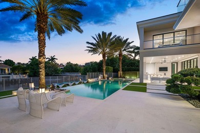 A commanding presence on Royal Palm Yacht & Country Club's Grand - photo 23