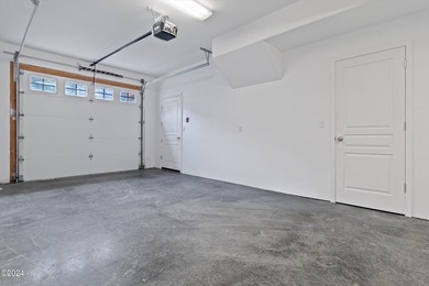 OCEANFRONT high bank townhome features sweeping ocean views that - photo 29