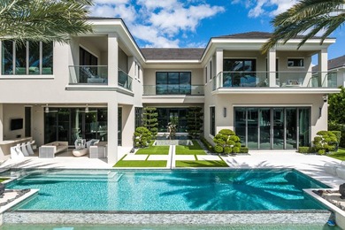 A commanding presence on Royal Palm Yacht & Country Club's Grand - photo 29