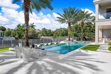 A commanding presence on Royal Palm Yacht & Country Club's Grand - photo 30