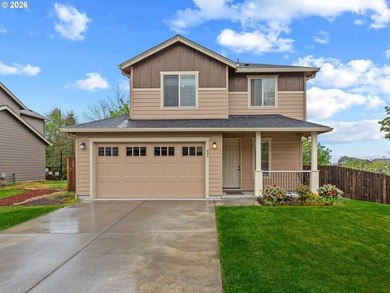 Well-maintained home sits on a premium greenbelt lot that is - photo 1