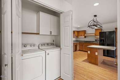Rare, 5 bedroom, universally designed, lakefront, income - photo 37